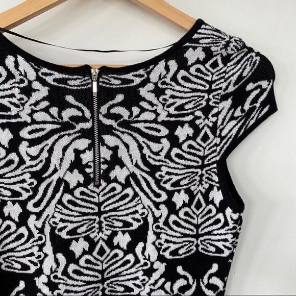 Elle fit & flare knit midi dress with cap sleeves, soft cotton blend fabric - Picture 5 of 10